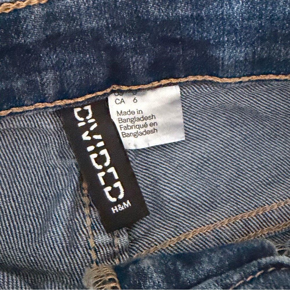 Jeans - Picture 3 of 3
